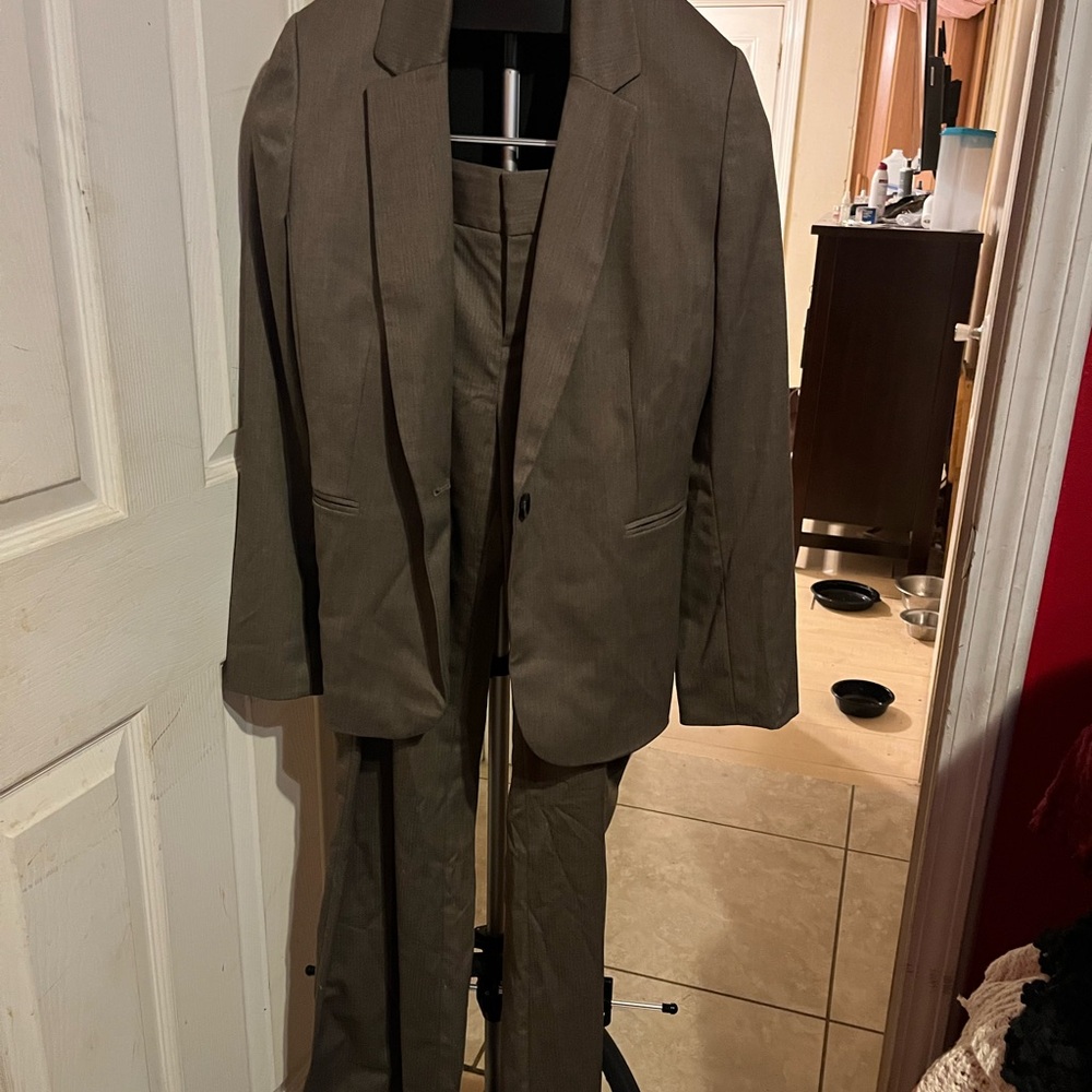Antonio Melani Pant Suit